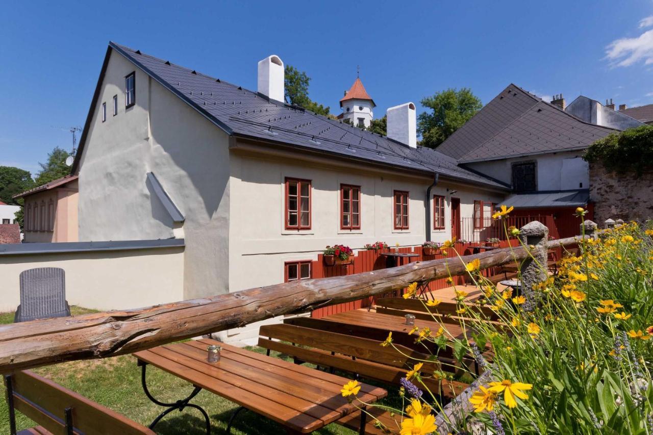 Mestansky Dum - Kulturni Pamatka Mlynska 119 Jindřichŭv Hradec Exterior photo