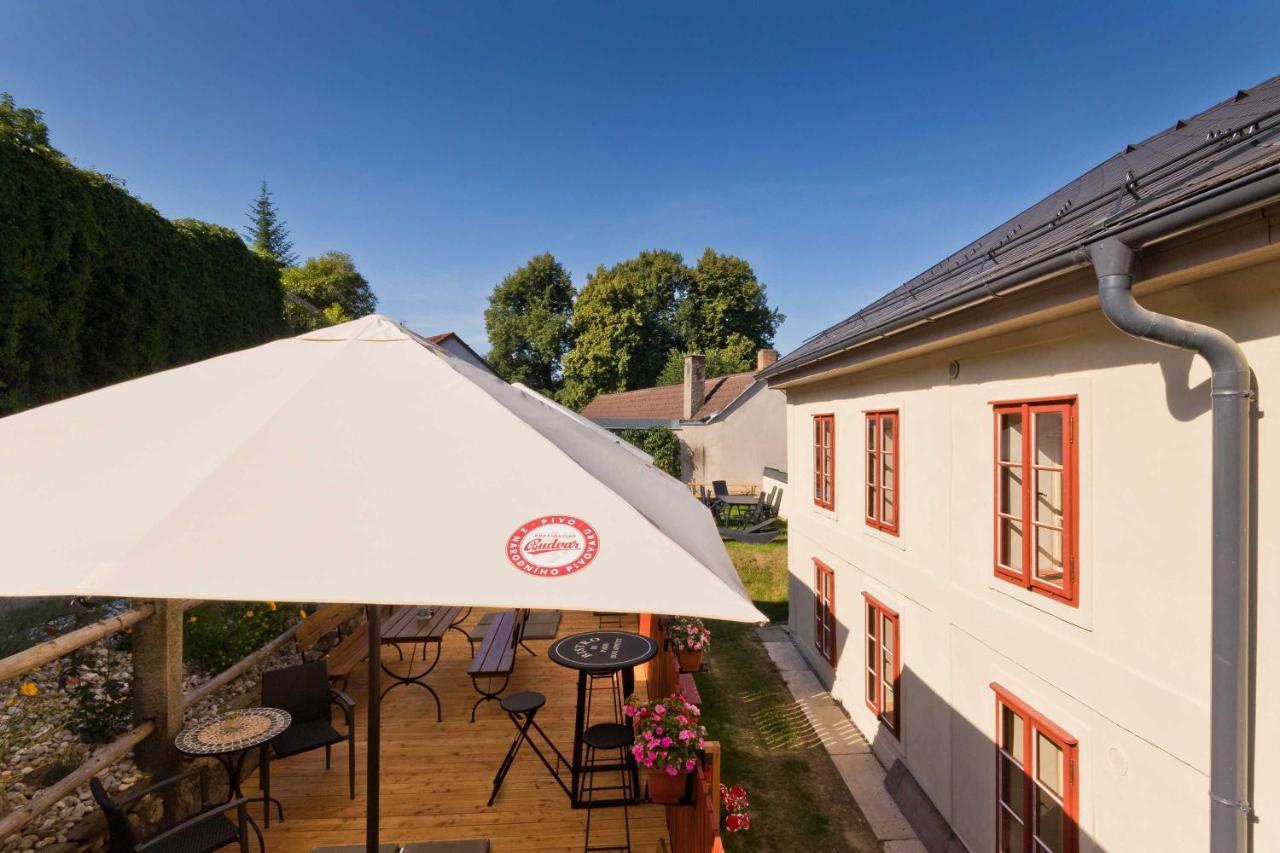 Mestansky Dum - Kulturni Pamatka Mlynska 119 Jindřichŭv Hradec Exterior photo