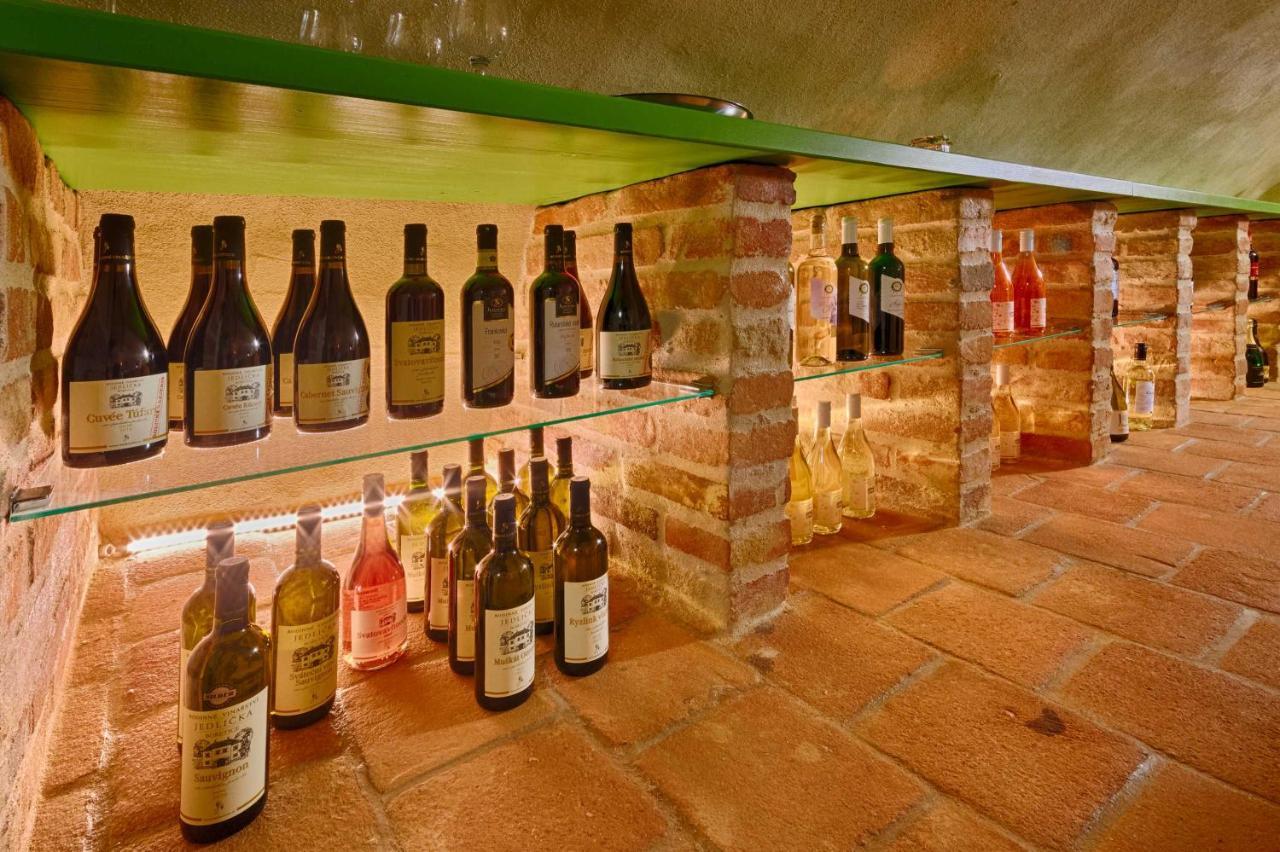 Mestansky Dum - Kulturni Pamatka Mlynska 119 Jindřichŭv Hradec Exterior photo